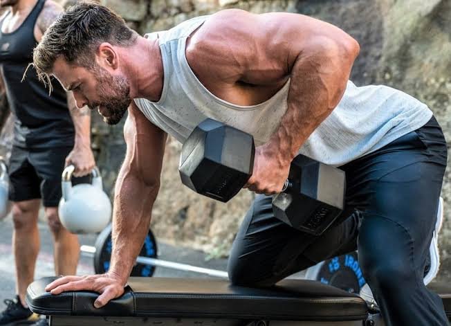 Chris Hemsworth practising pad work during Extraction 3 training in Thailand